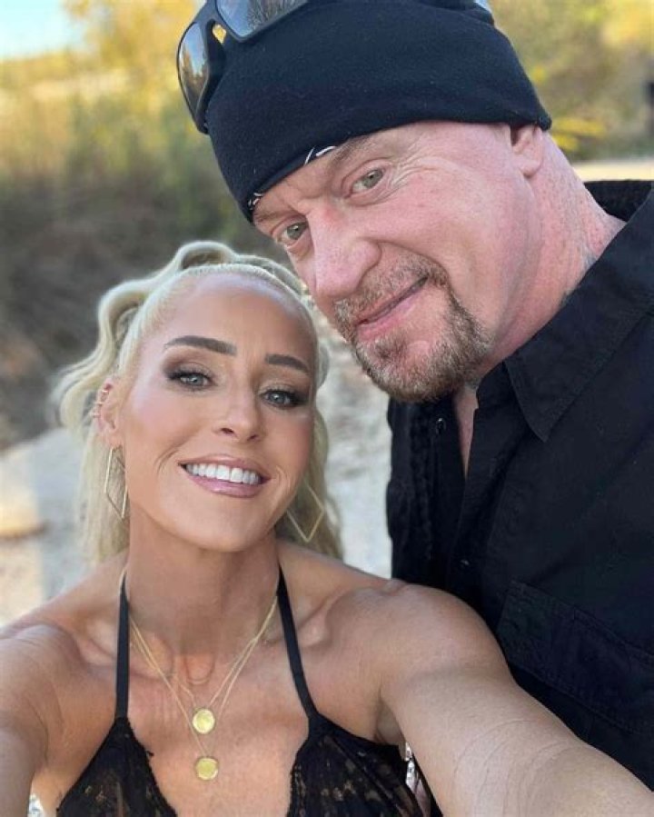 The Life Of An Undertaker's Wife: Behind The Scenes